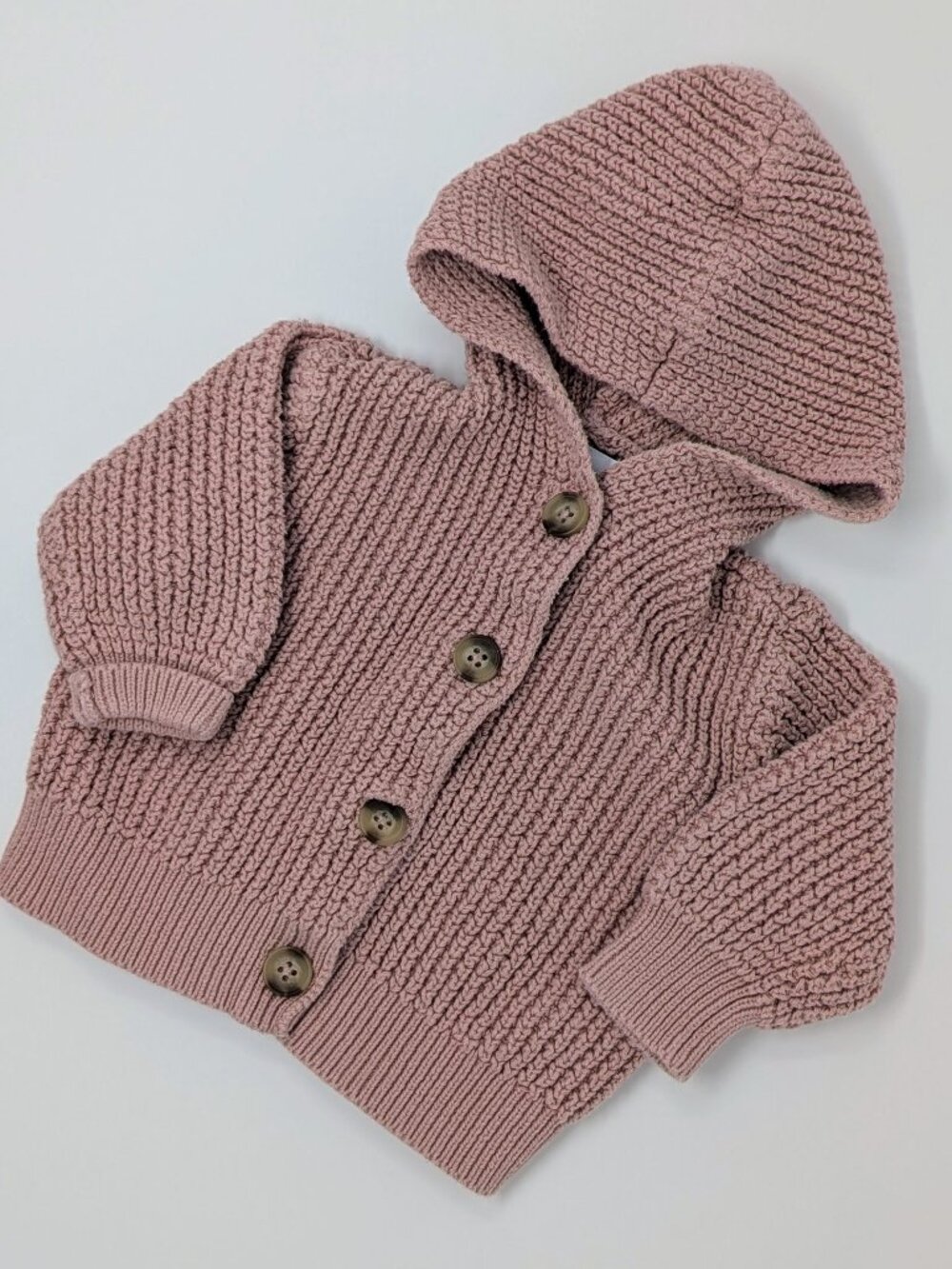 2/$10 ❤️ Old Navy Pink Cable Knit Button Up Sweater